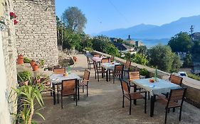 Guri Guesthouse