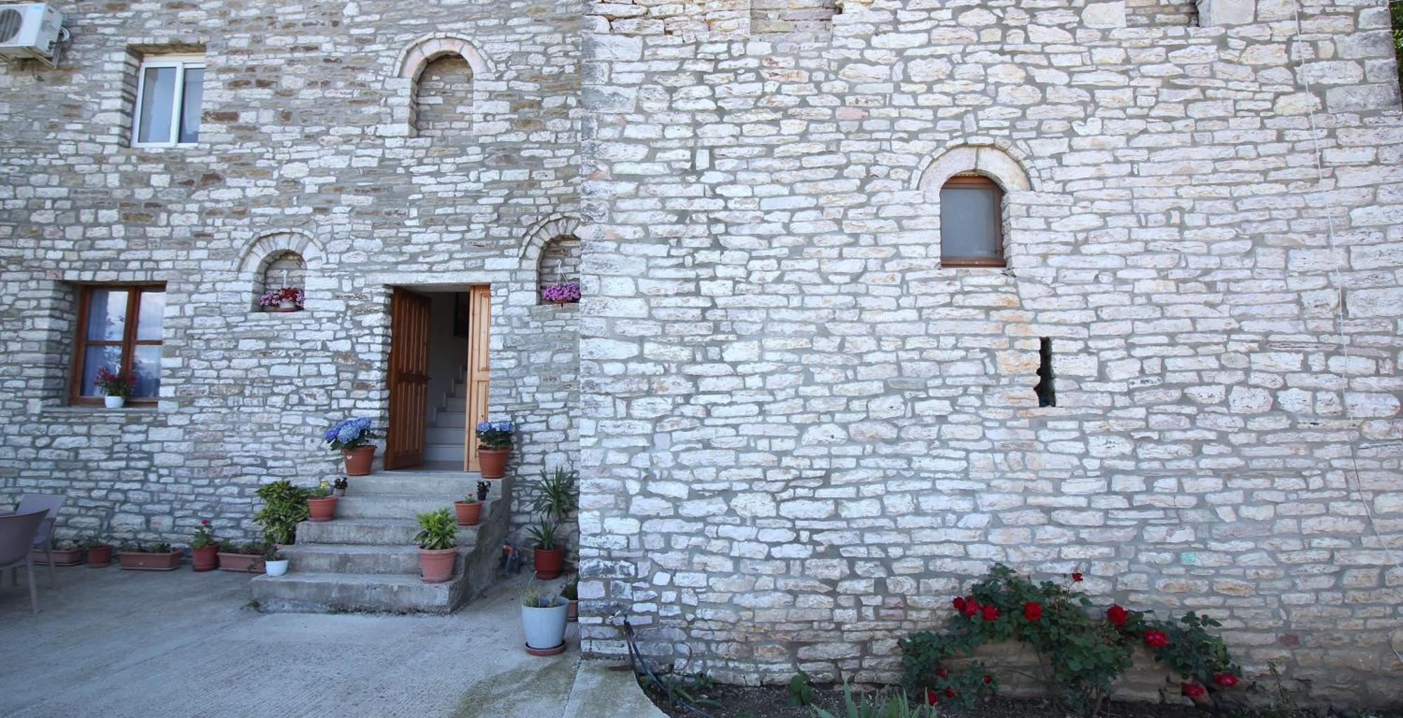 Guri Guesthouse Gjirokastra Zewnętrze zdjęcie
