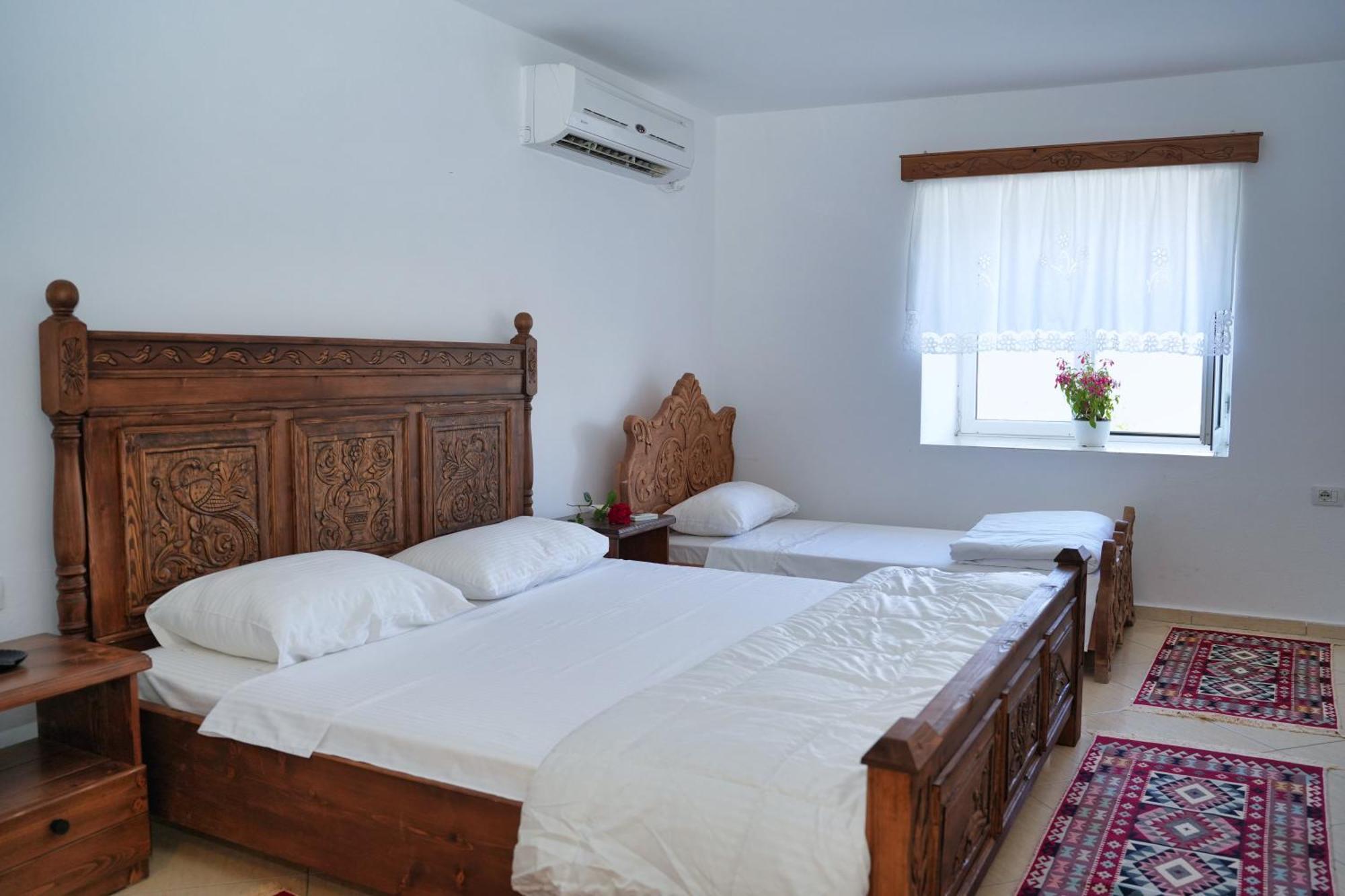 Guri Guesthouse Gjirokastra Zewnętrze zdjęcie