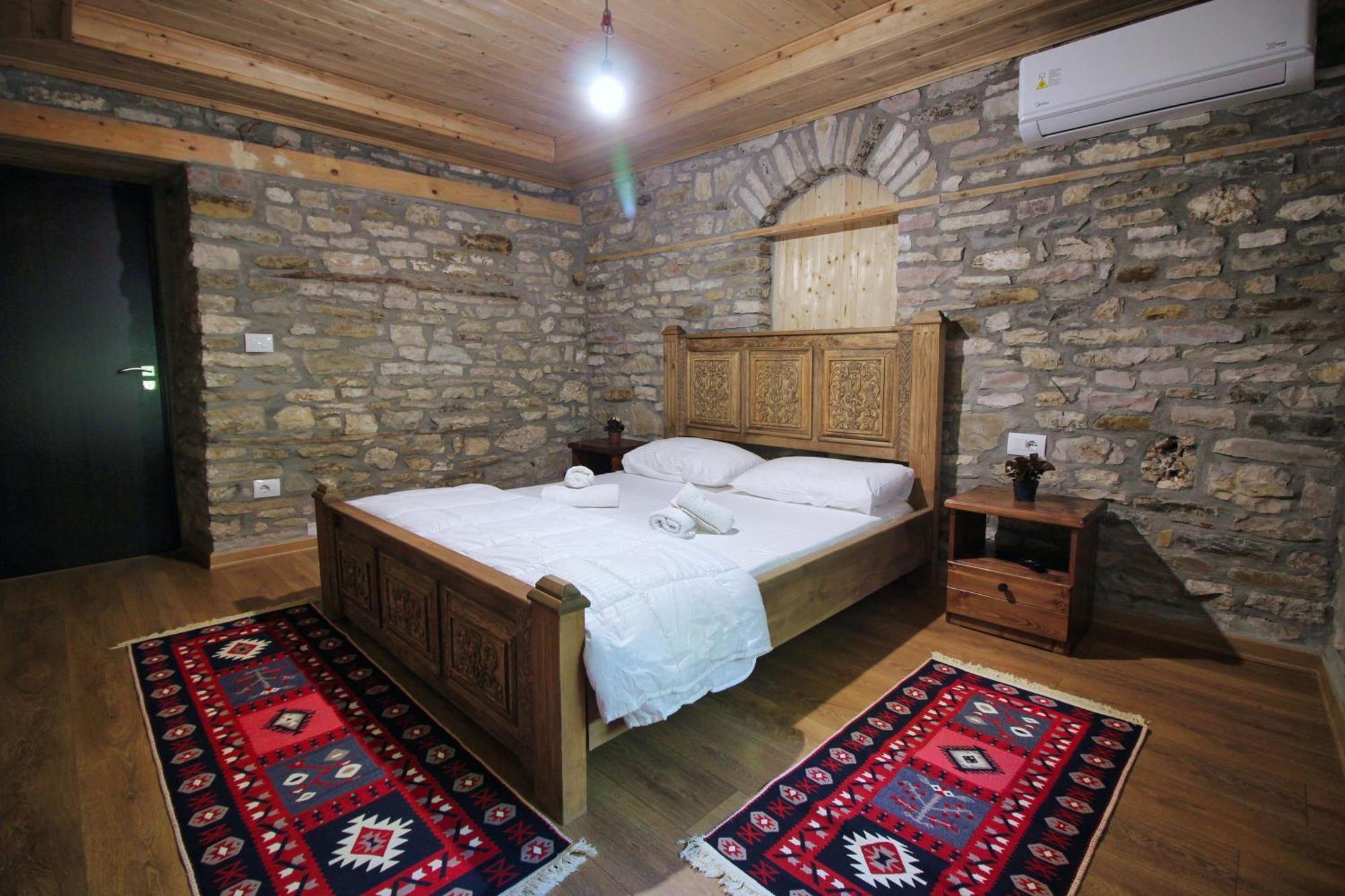 Guri Guesthouse Gjirokastra Zewnętrze zdjęcie