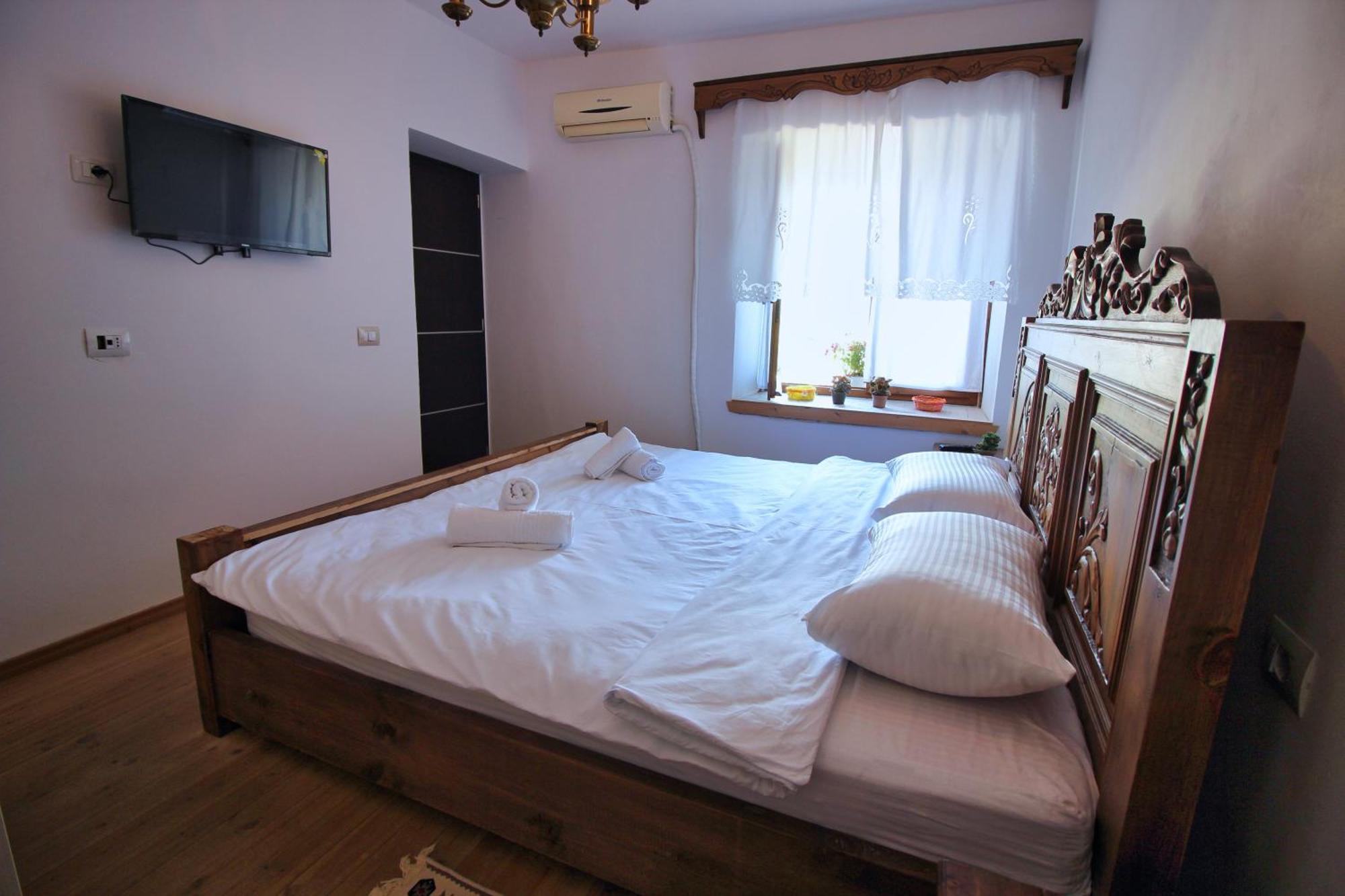 Guri Guesthouse Gjirokastra Zewnętrze zdjęcie