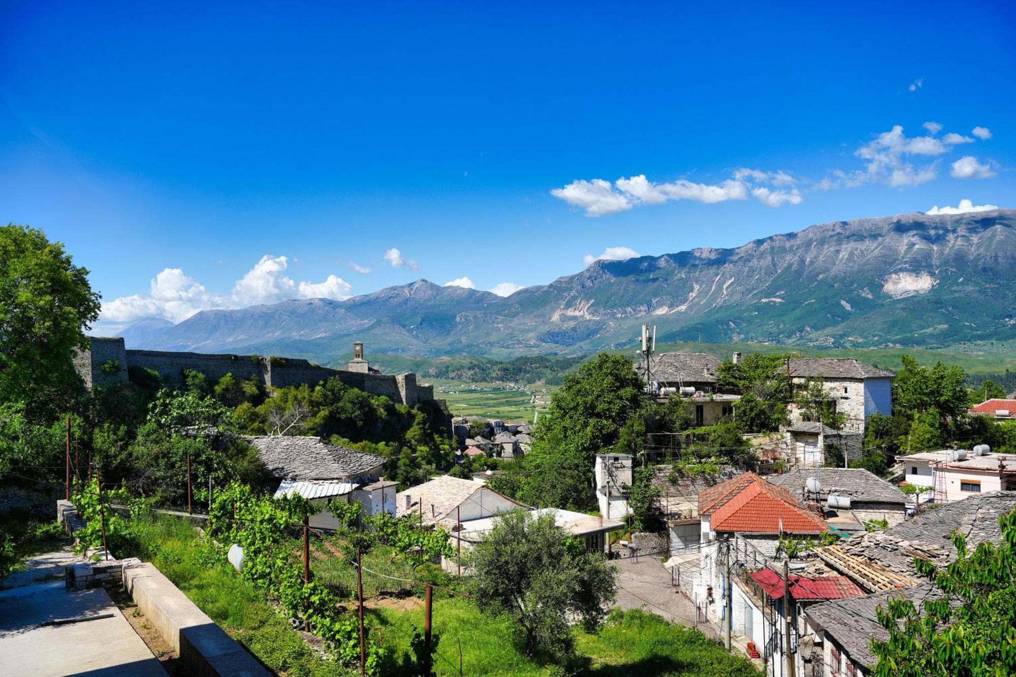 Guri Guesthouse Gjirokastra Zewnętrze zdjęcie