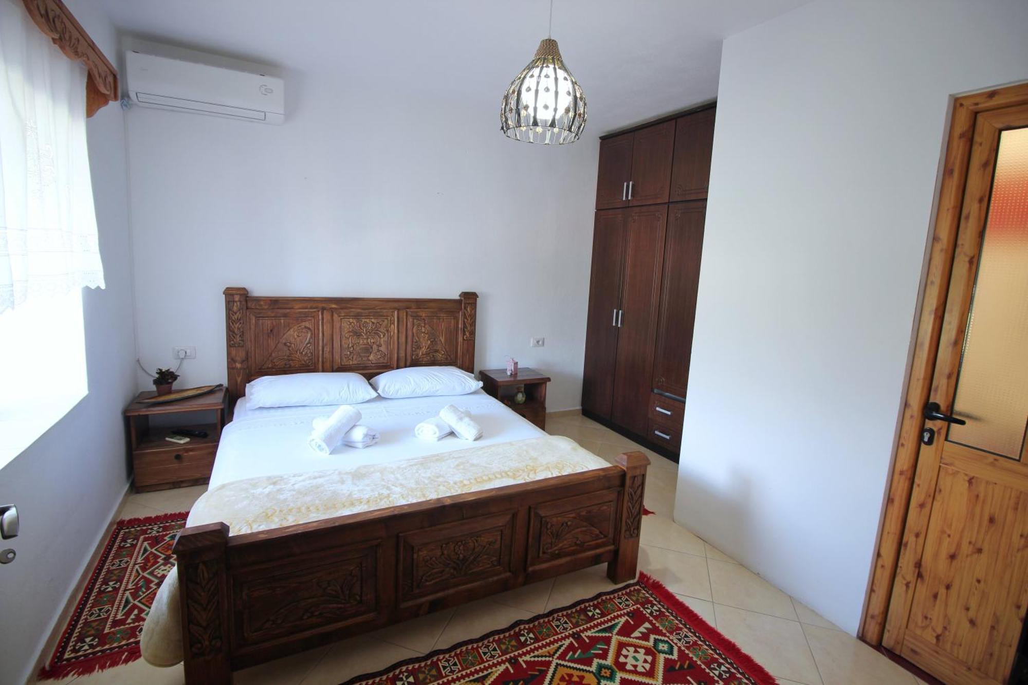 Guri Guesthouse Gjirokastra Zewnętrze zdjęcie