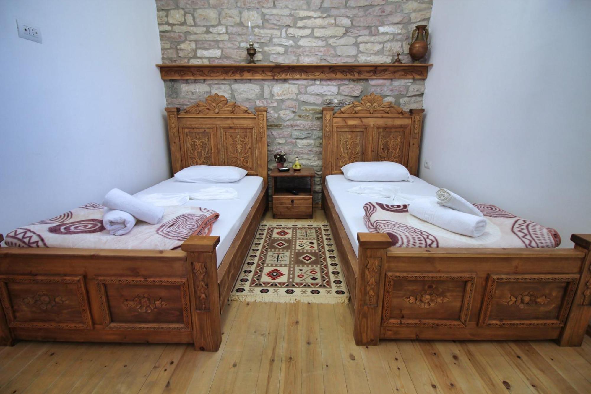 Guri Guesthouse Gjirokastra Zewnętrze zdjęcie