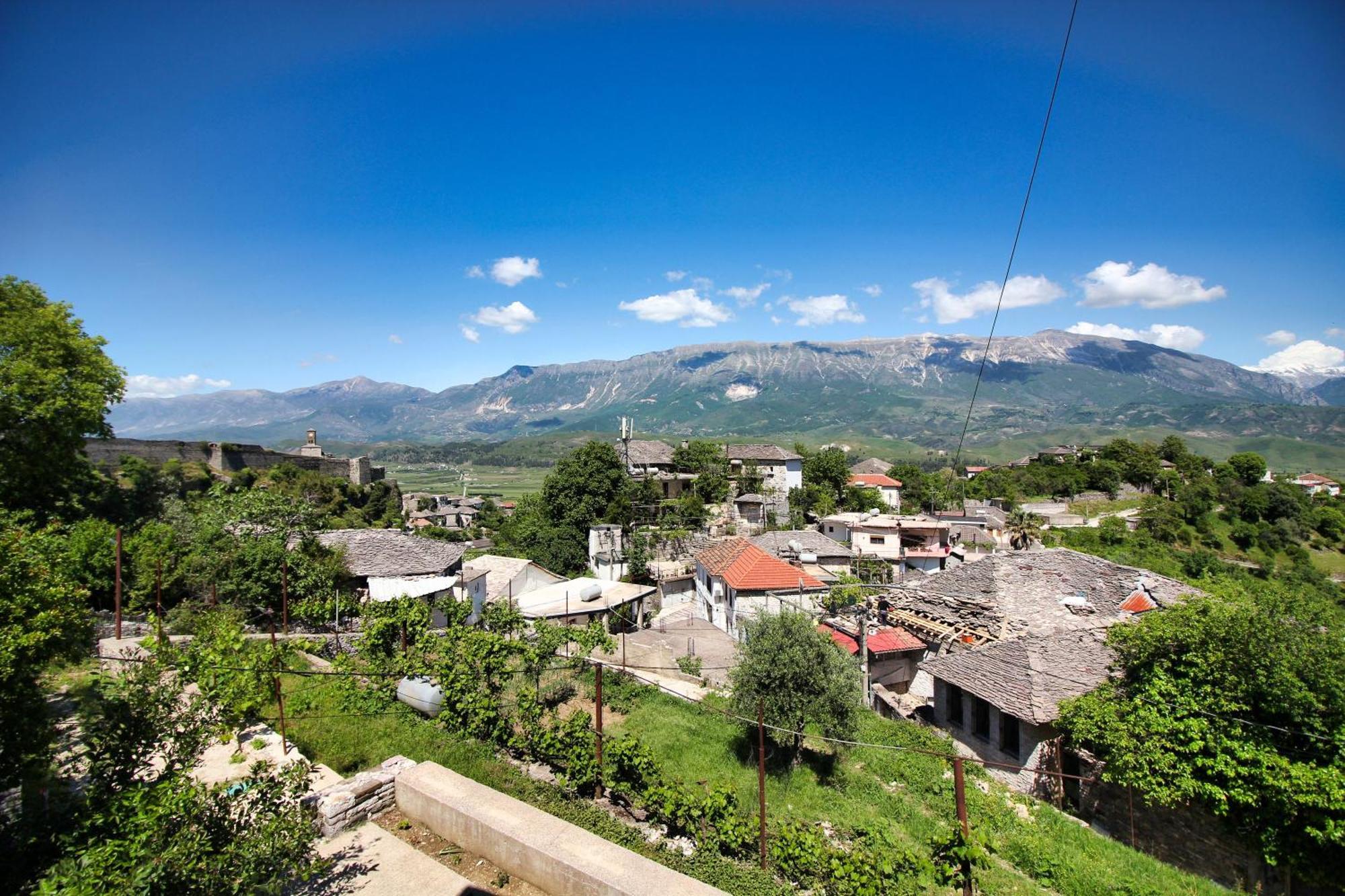 Guri Guesthouse Gjirokastra Zewnętrze zdjęcie