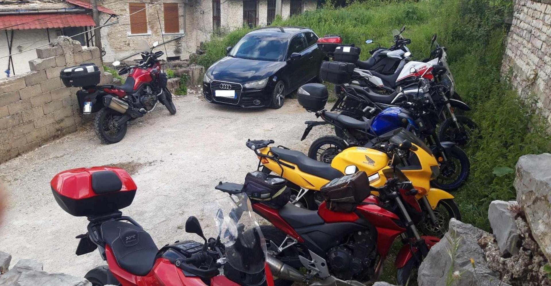 Guri Guesthouse Gjirokastra Zewnętrze zdjęcie