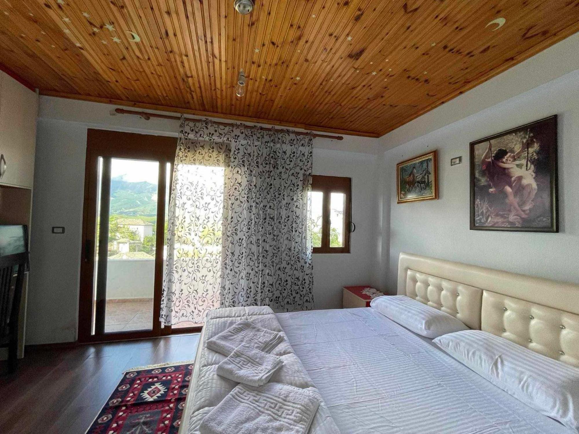 Guri Guesthouse Gjirokastra Zewnętrze zdjęcie